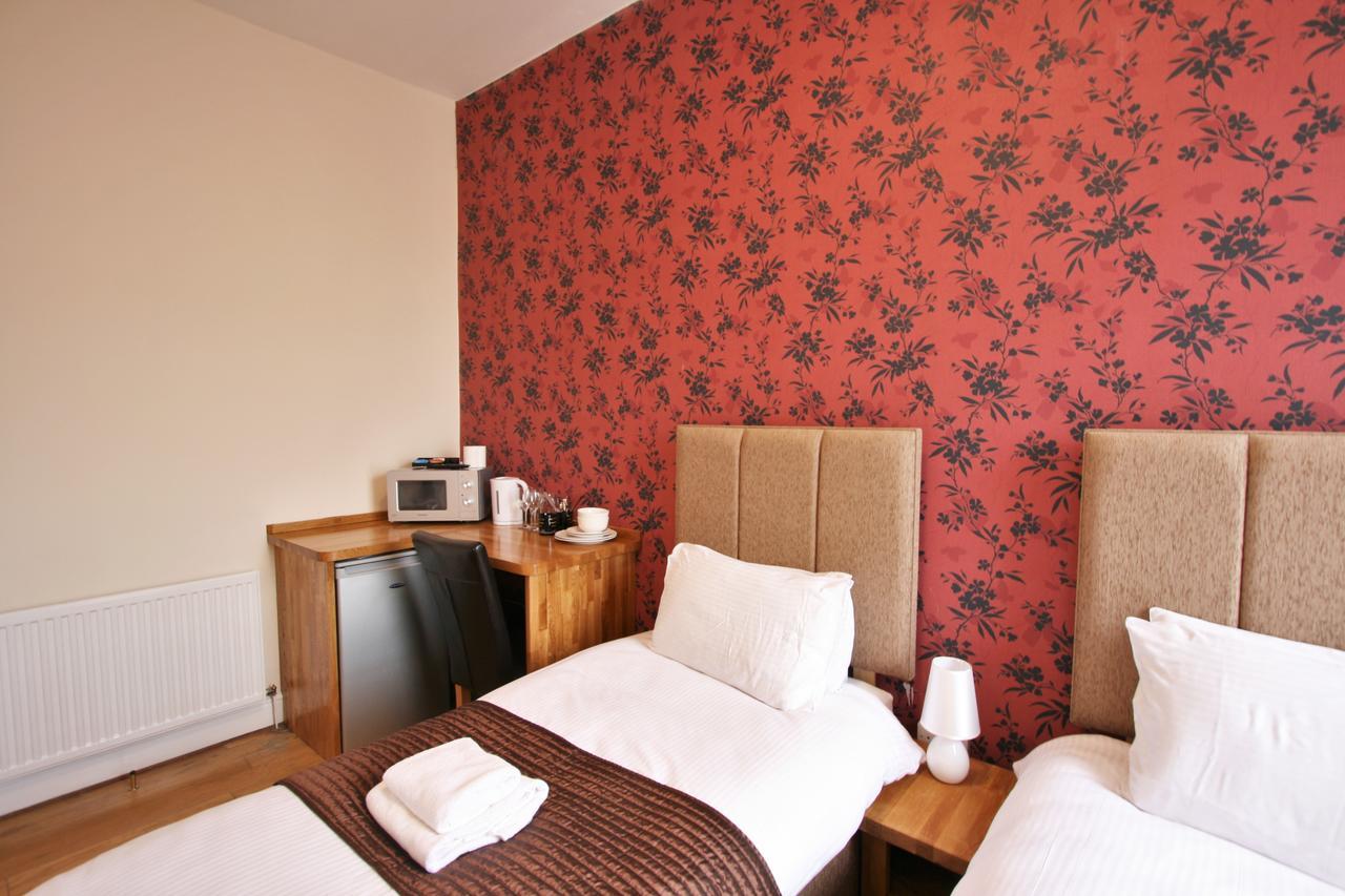 Central Studios Gloucester Place By Roomsbooked Cheltenham Eksteriør bilde