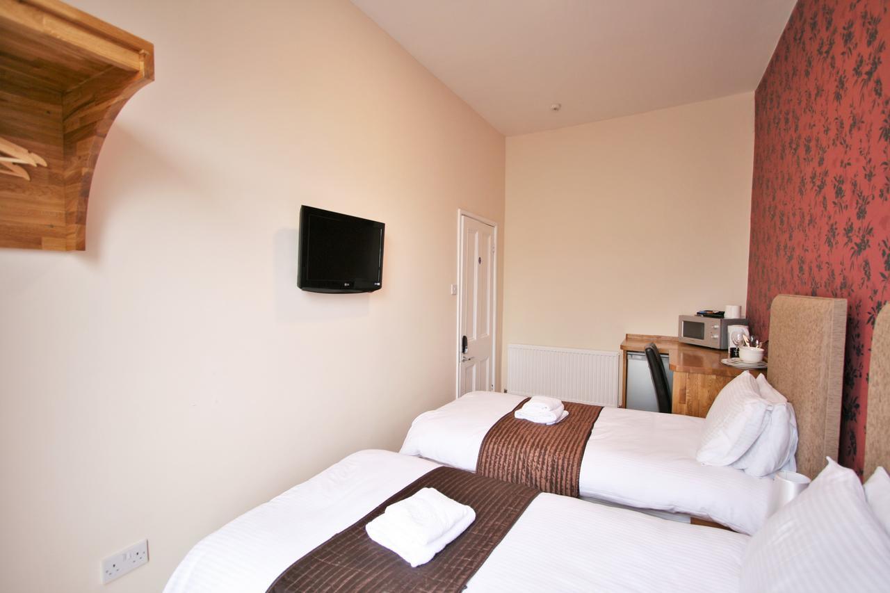 Central Studios Gloucester Place By Roomsbooked Cheltenham Eksteriør bilde